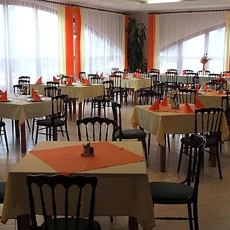 Hunor Szálloda 4*